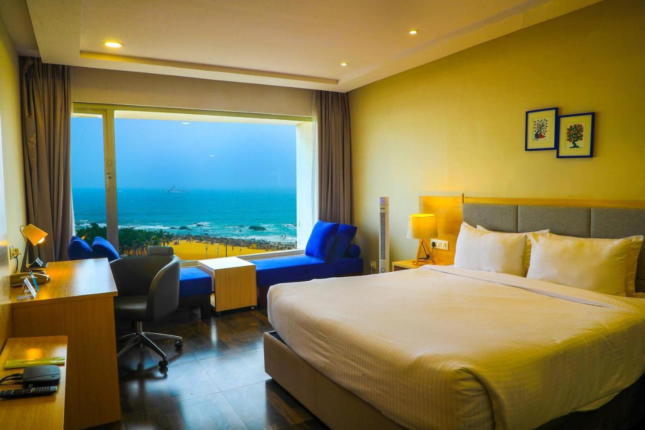 Bay View Hotel Vizag Visakhapatnam Dış mekan fotoğraf