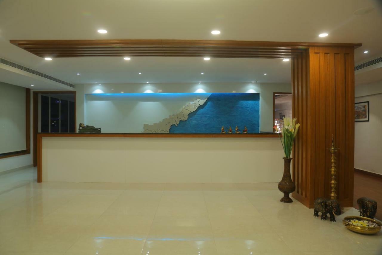 Bay View Hotel Vizag Visakhapatnam Dış mekan fotoğraf