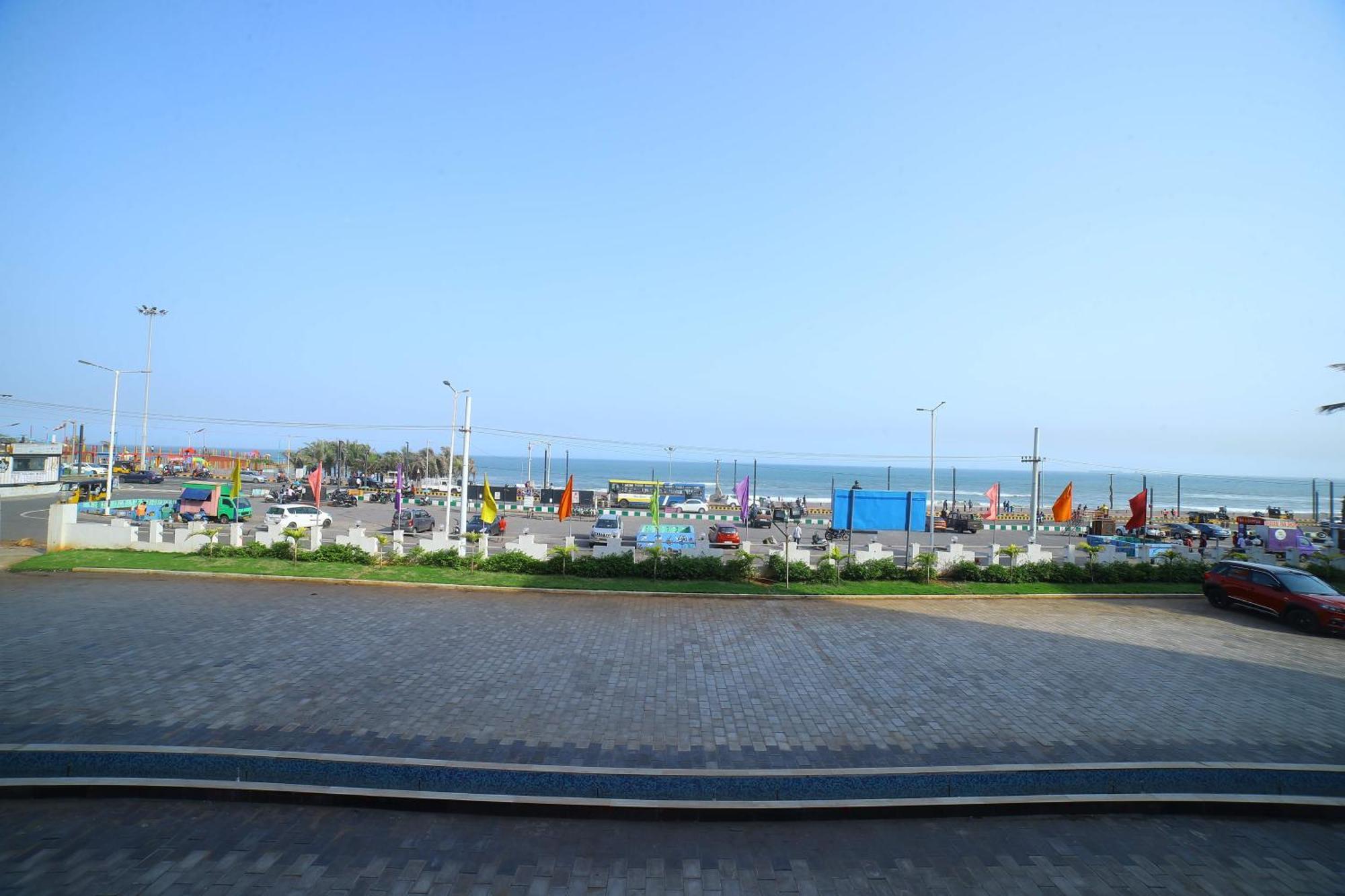 Bay View Hotel Vizag Visakhapatnam Dış mekan fotoğraf